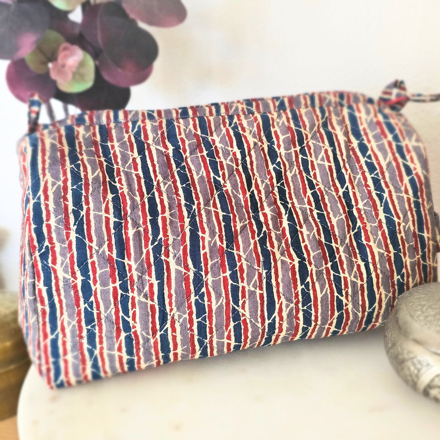 Qulited Beauty Bag Batika