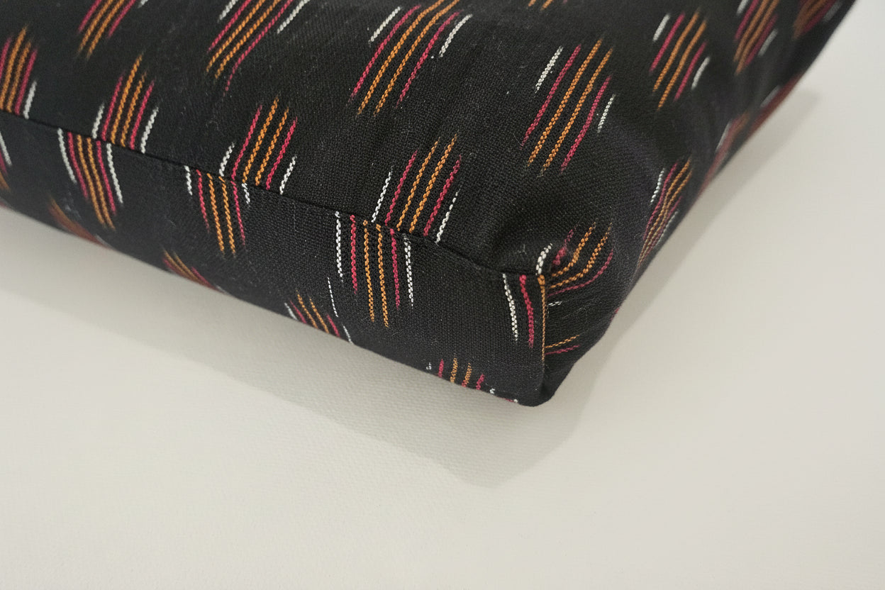 Big Beauty Bag Ikat Black