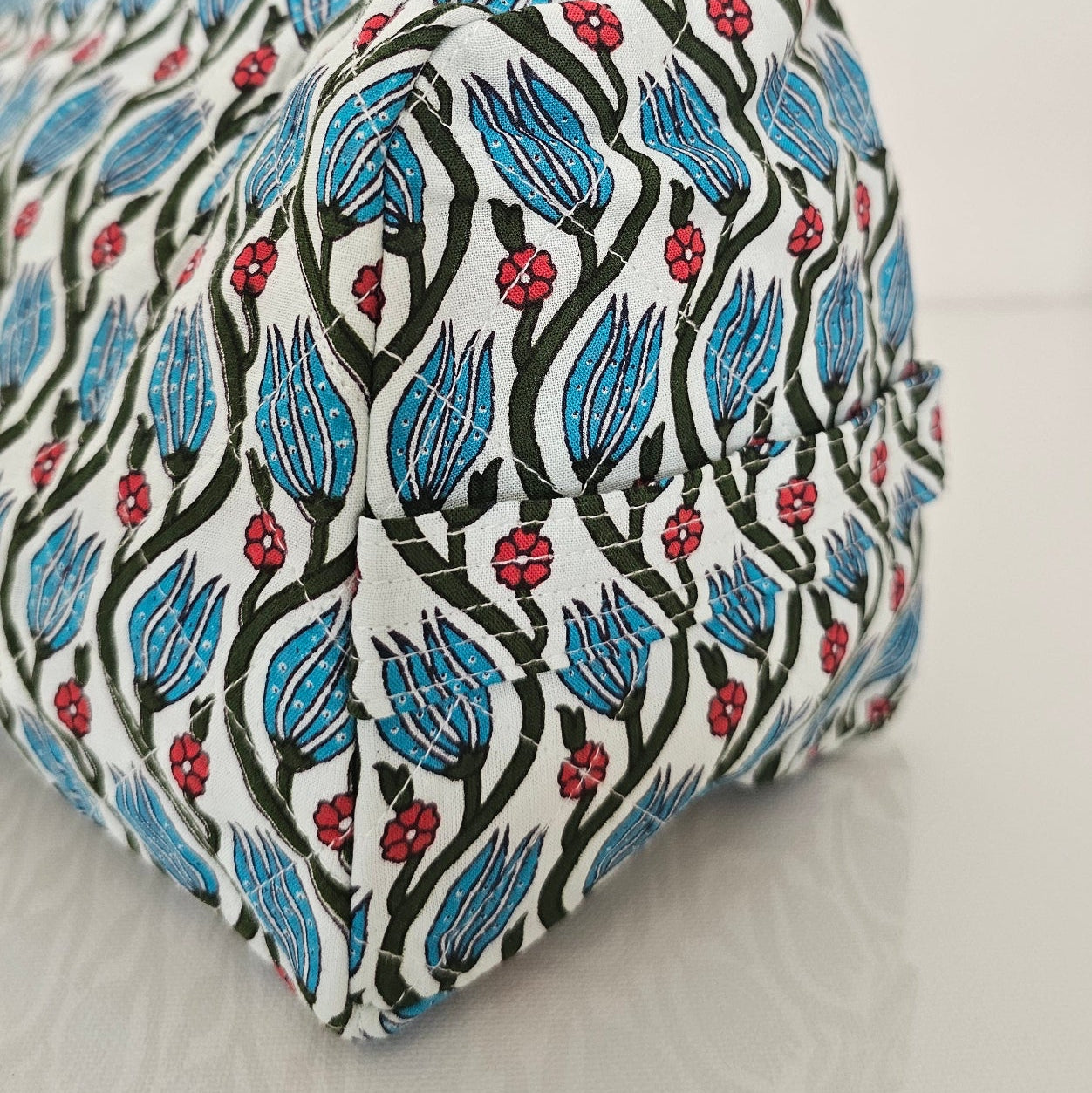 Quilted Beauty Bag Vine